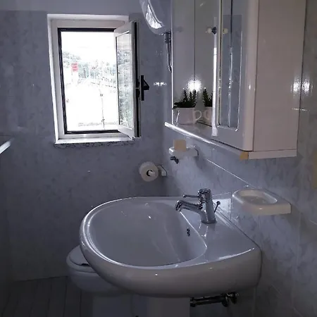 Couette-café Almare 3*