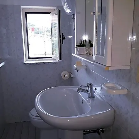 Almare 3*